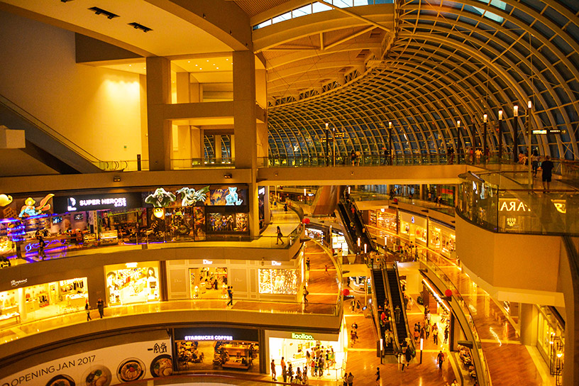 shopping in singapore